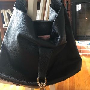 Dooney & Bourke authentic hand bag